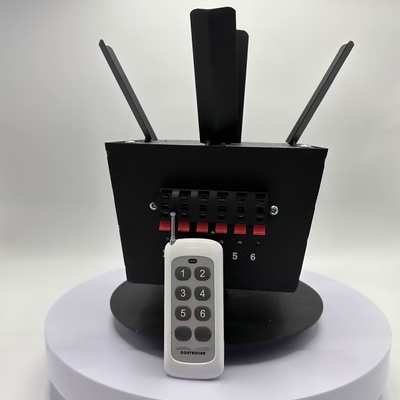 IP55 Roterende vuurwerkfonteinmachine Draadloze volgorde afstandsbediening 500m Vuurwerk schietstelsel